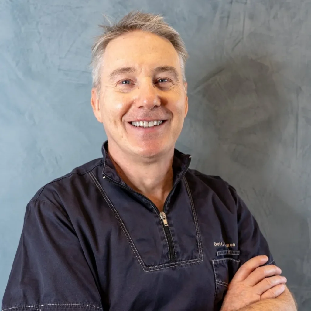 Home 19 Dr Andrea Rosso - Chirurgia implantologia, protesi, endodonzia
